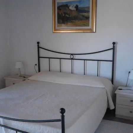 Valverde Di Naitana Rita 3*